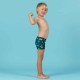 Traje de baño tipo bóxer azul oscuro con estampado de sabana para bebés